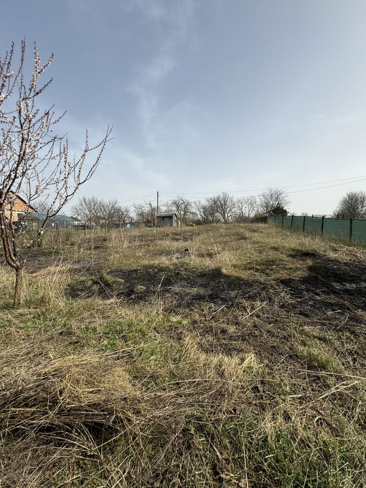 Продам земельну ділянку під будівництво с. Городище