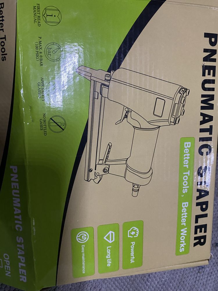 grampeador pneumático