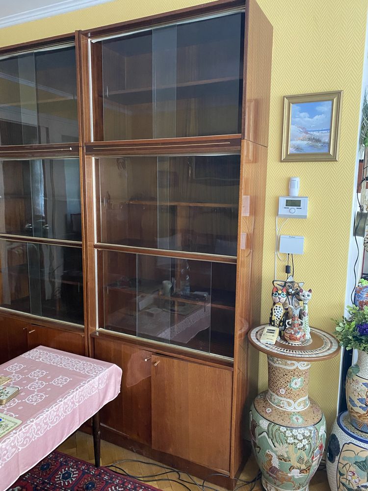 Biblioteczka na wysoki polysk- Vinted-pilnie sprzedam