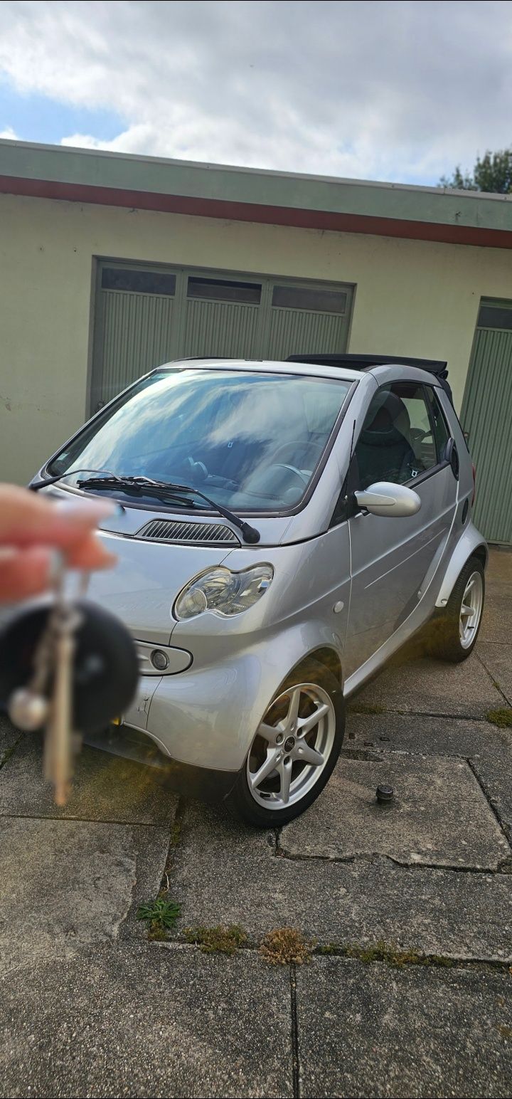 Smart Cabrio Cinza