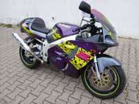 suzuki GSX750R  top