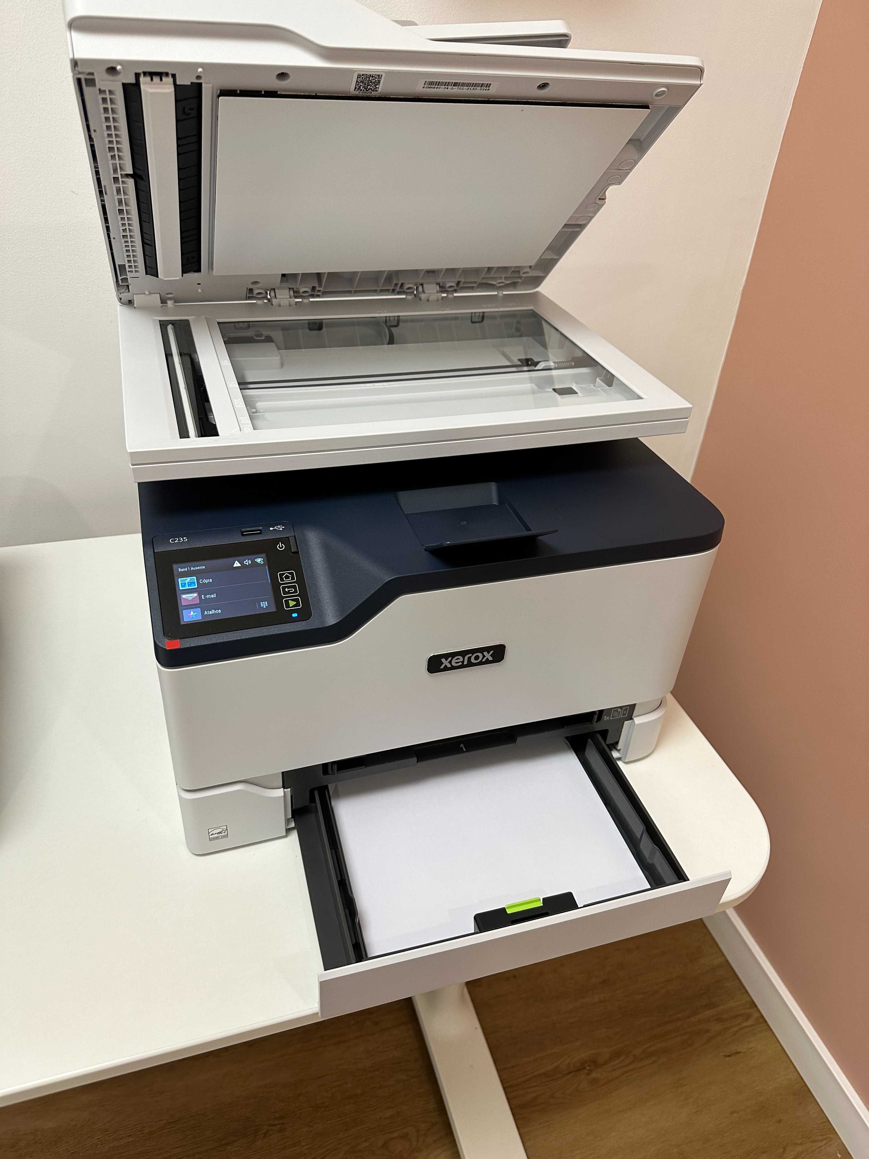 Impressora multifunções Xerox, laser a cores e com garantia