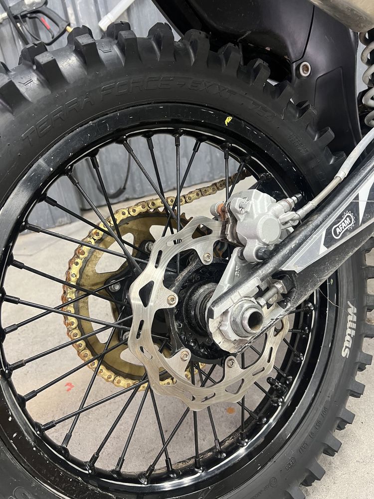 Geon GNX 300 kovi ktm