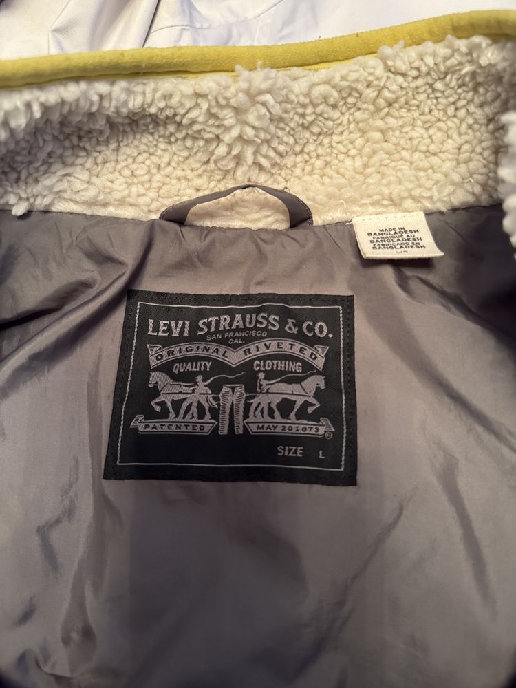 Ідеальна Шерпа Levis