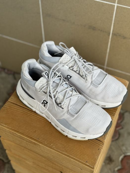 Кросівки бігові мега зручні On cloud nova