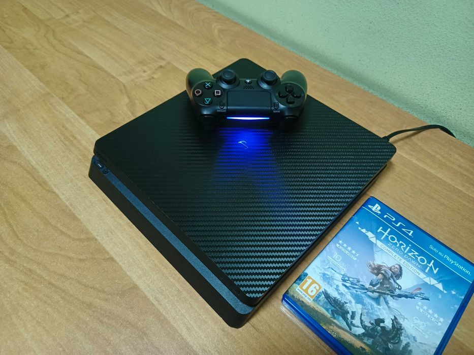 Консоль/приставка Sony PlayStation 4 Slim (PS4 Slim) CUH-2208B на 1TB