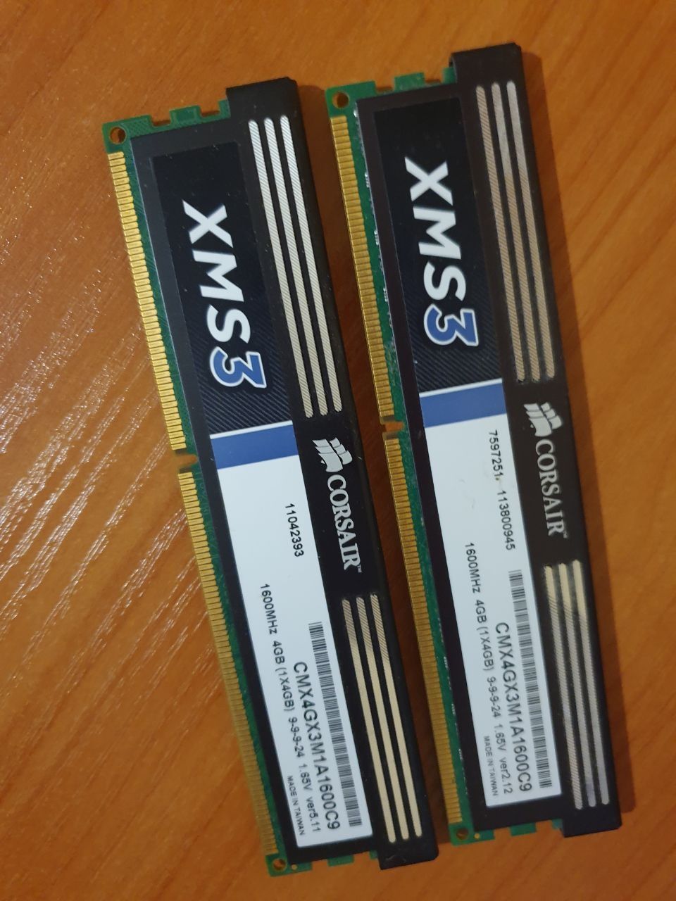 Оперативная память Corsair XMS3 DDR3