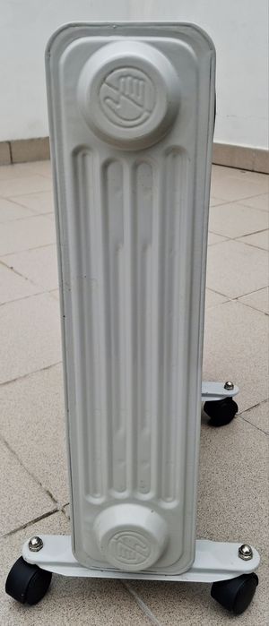 Grzejnik olejowy Volteno 11 żeberkowy z termostatem