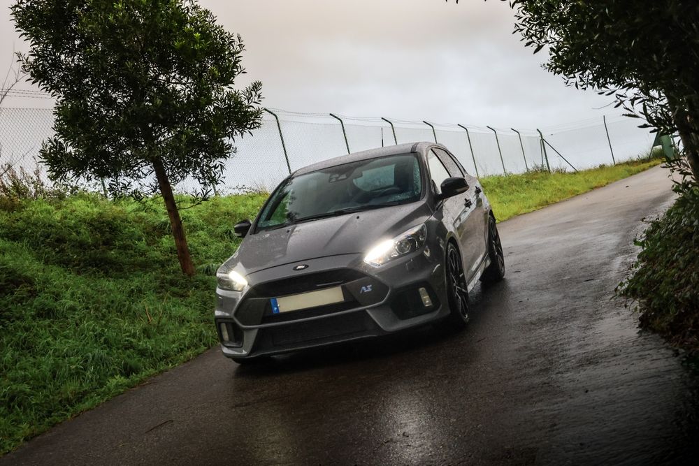 Faço sessões Fotográficas a automóveis