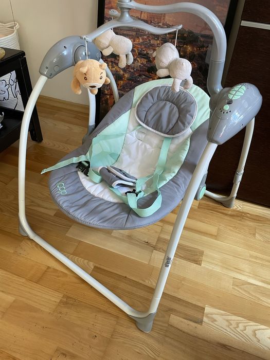 elektryczna huśtawka dla niemowląt Caretero Loop.