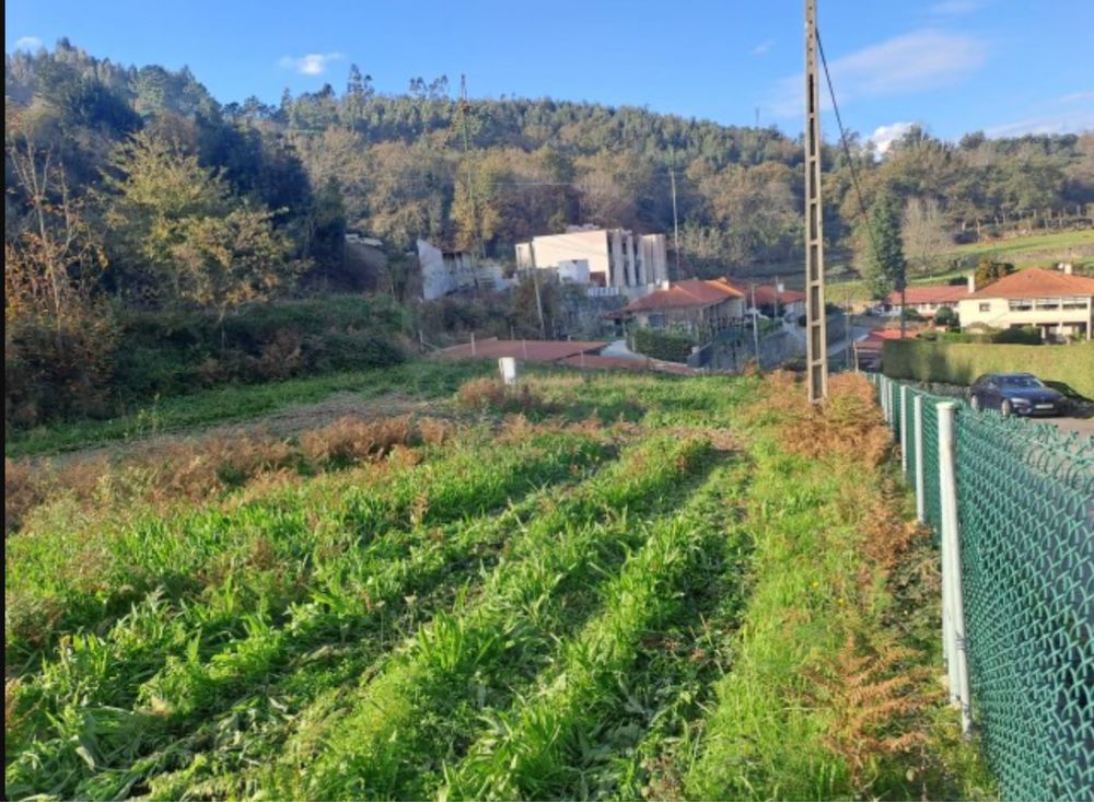 Terreno de construção no centro de Arcos de Valdevez