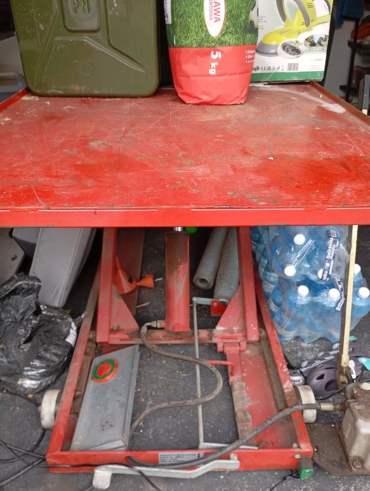 Stół warsztatowy hydrauliczny