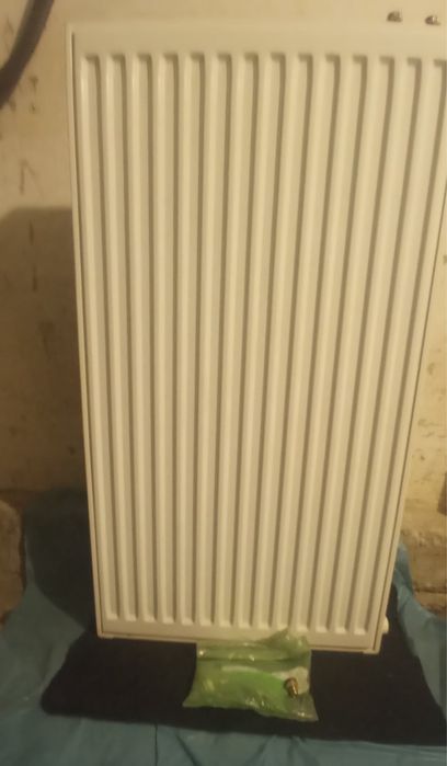 Grzejnik dwupłytowy