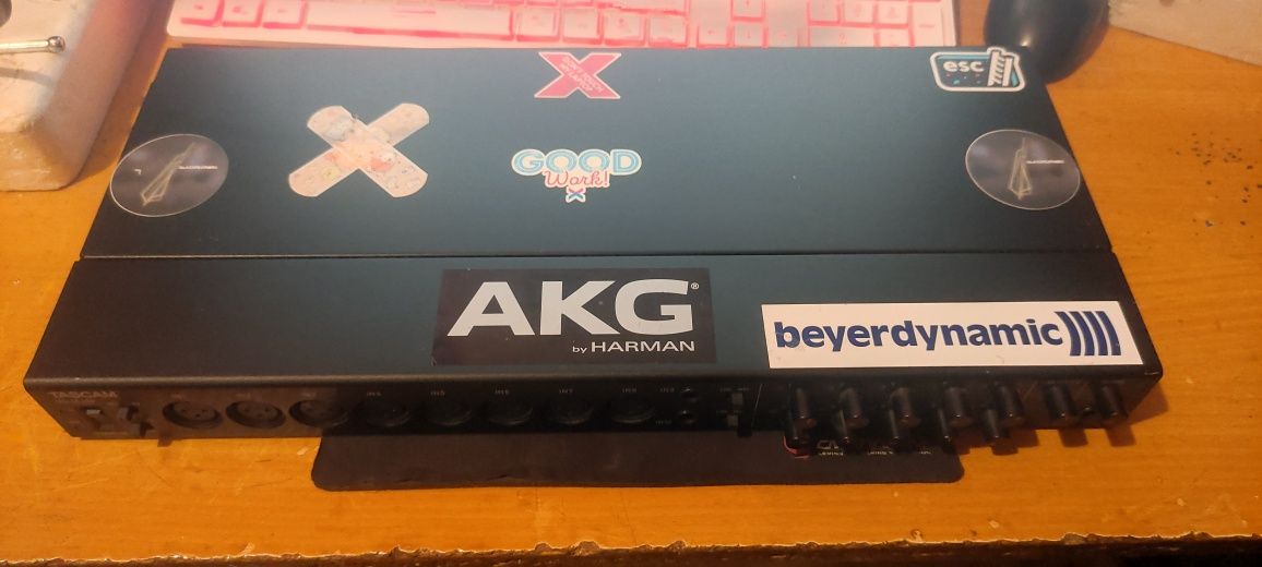 Звукова карта TASCAM US 16x08