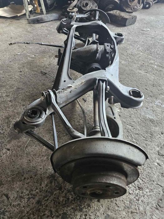 Кронштейн стабілізатора мерседес 190 124 202 210 211 212