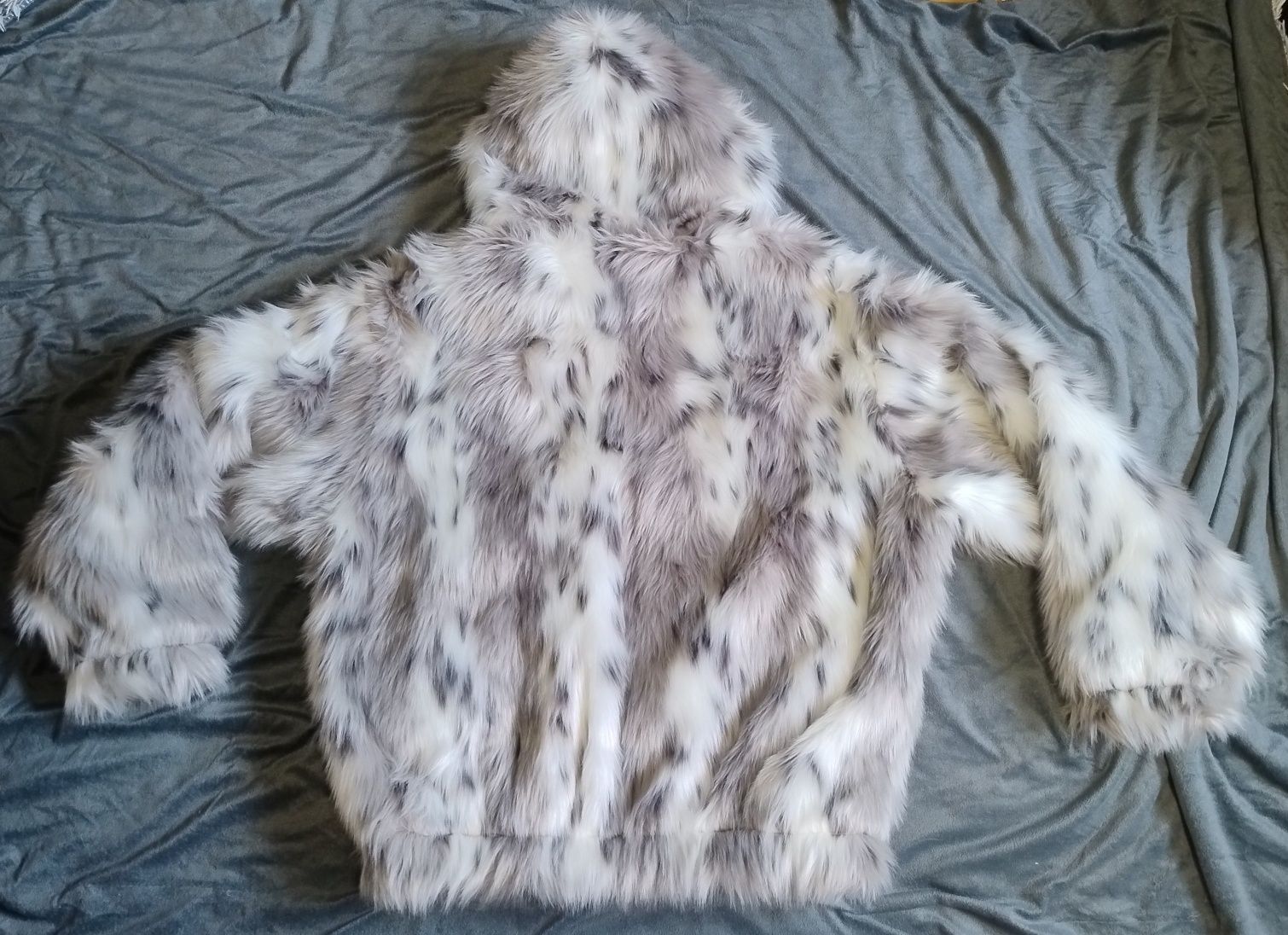 Corteiz Hooded Fur Jacket
