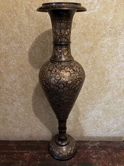 Латунні столові вироби*Індія*періоду ссср.(Бокал,Чайник,Молочник Ваза)