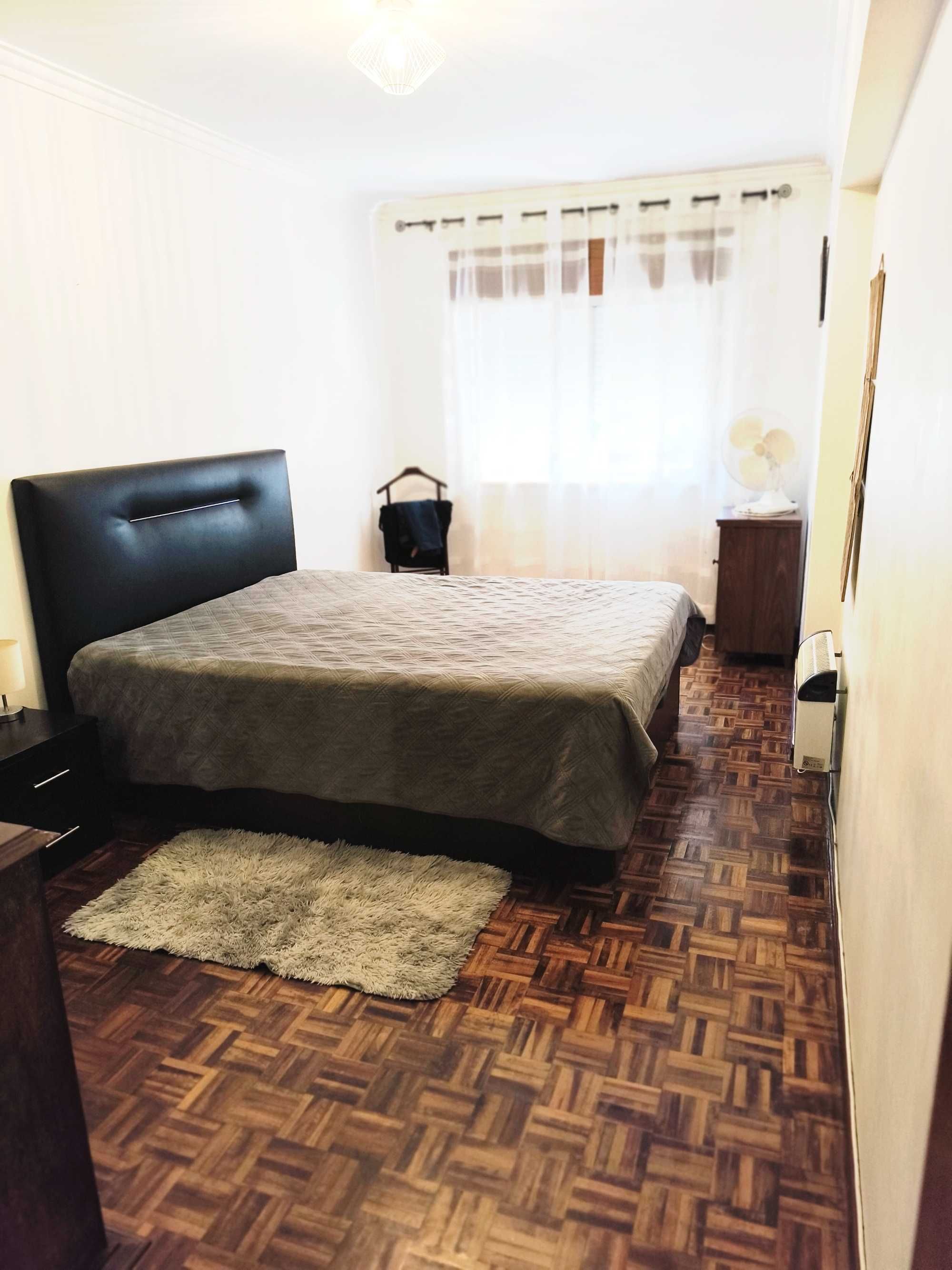 Apartamento T3 Agualva no bairro , Monte da Tapada remodelado.