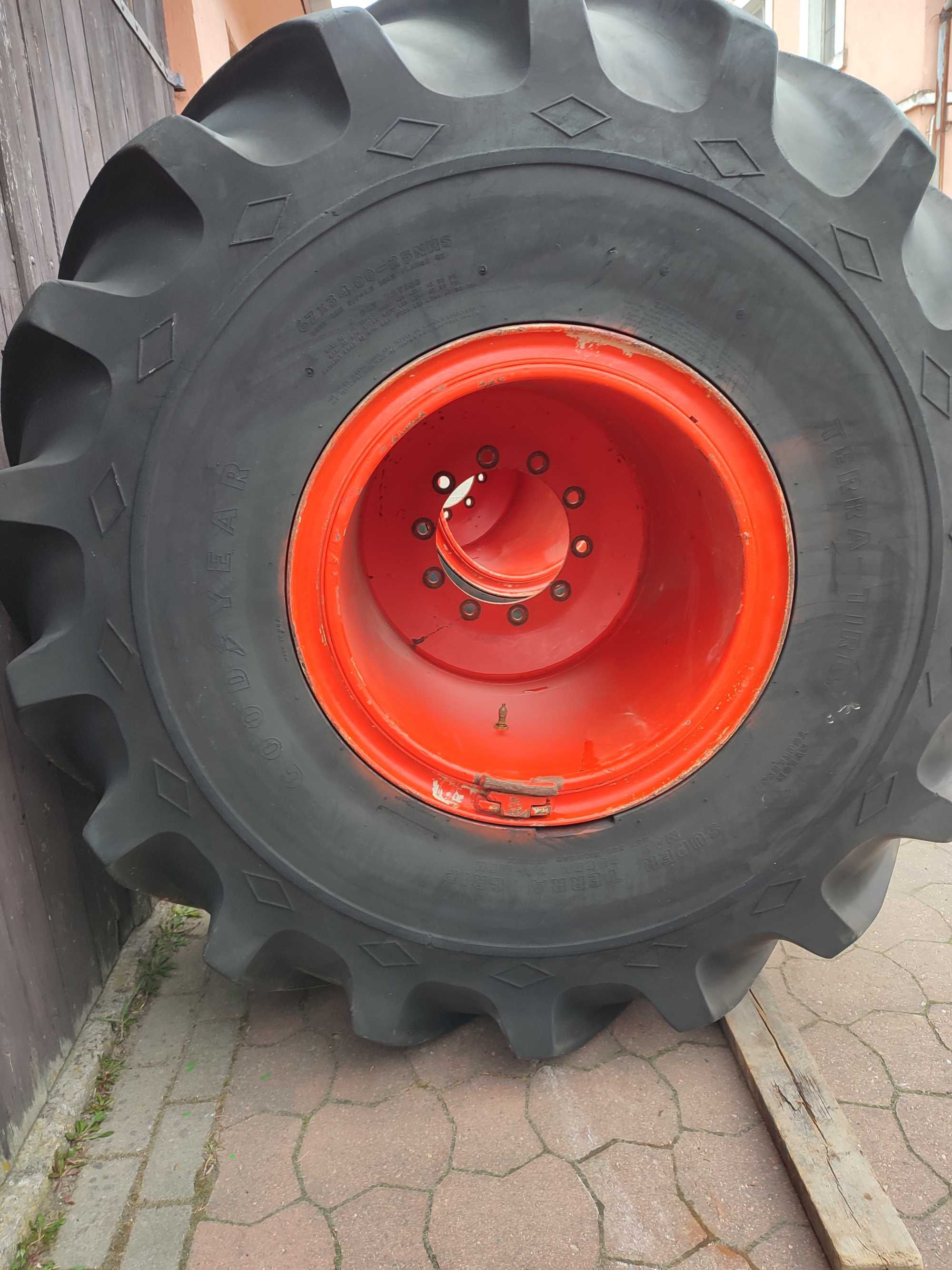 koła, opona 67 X 34.00 - 25, Goodyear Terra - Tire Fendt, claas,