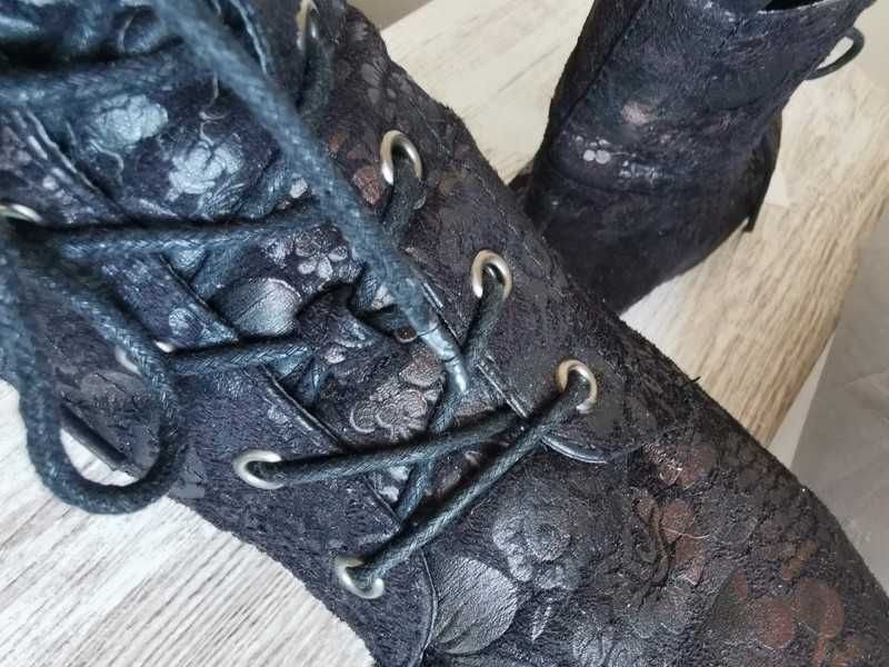 Botas com atacadores para rapariga