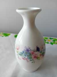 porcelanowy wazonik Wedgwood Bone China
