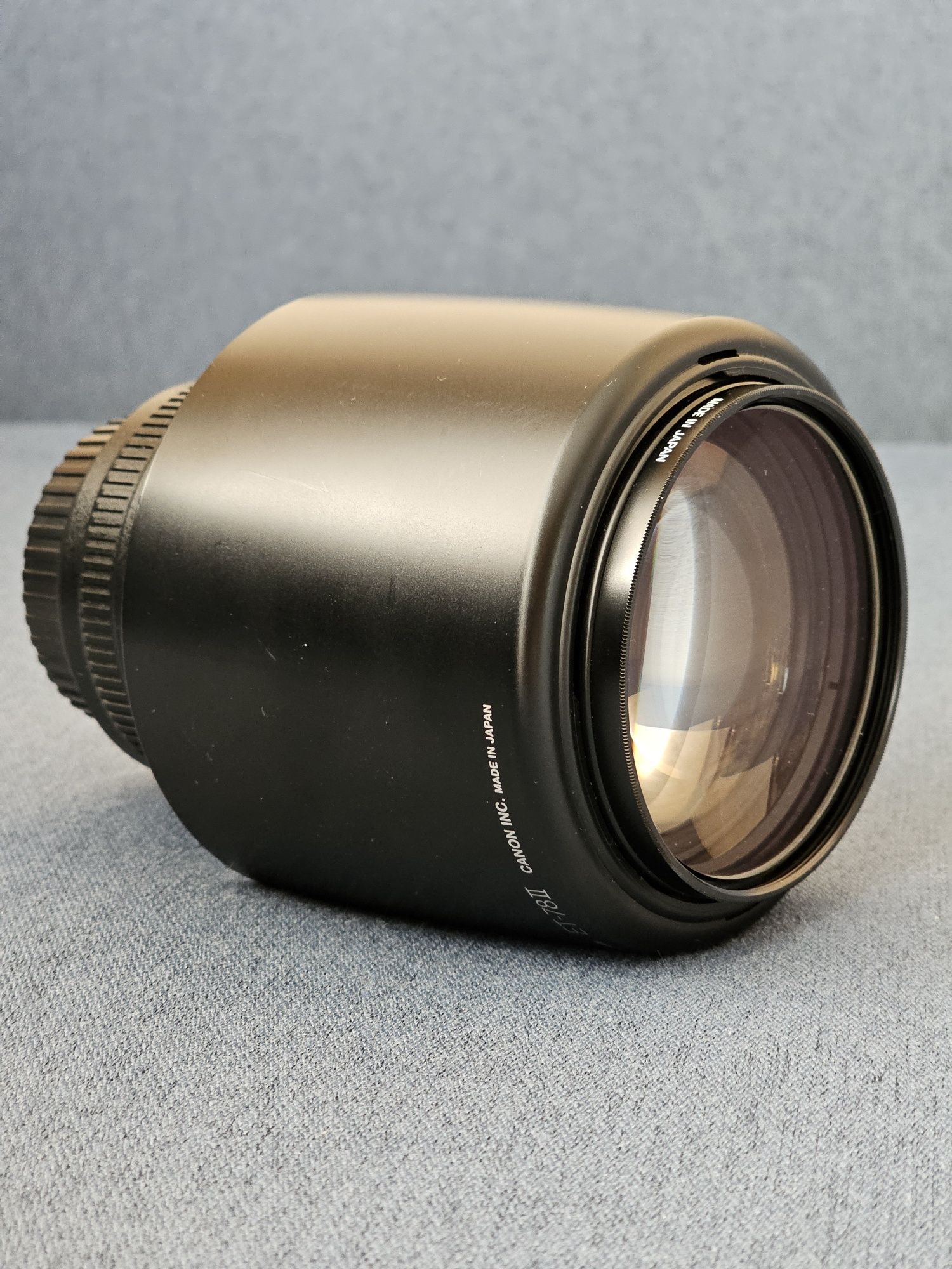 Продам в ЧУДОВОМУ стані Canon EF 135mm f/2.0L USM