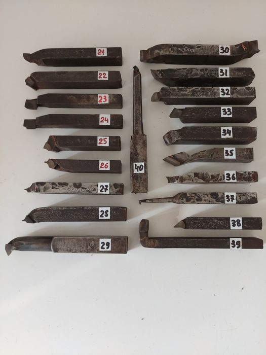 Токарные победитовые и самокальные резцы. БРЕЛКИ.