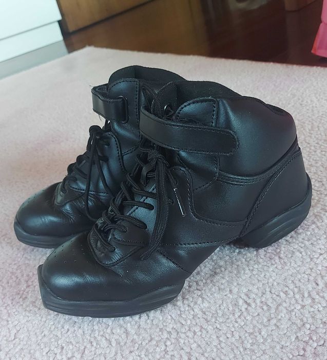 Sapatilhas de dança marca Capezio