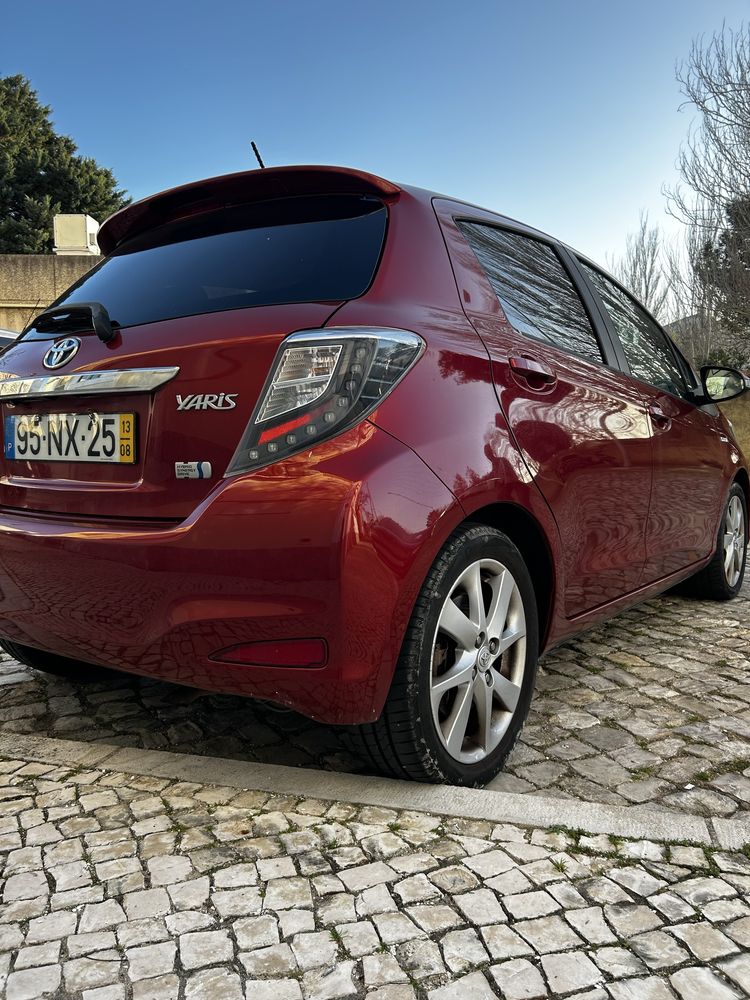 Toyota yaris hybrid