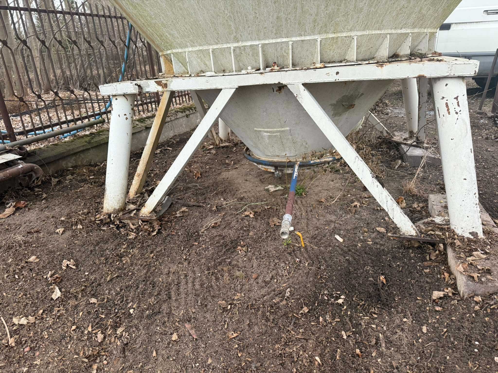 Silos stalowy - materiały sypkie lub ciecz