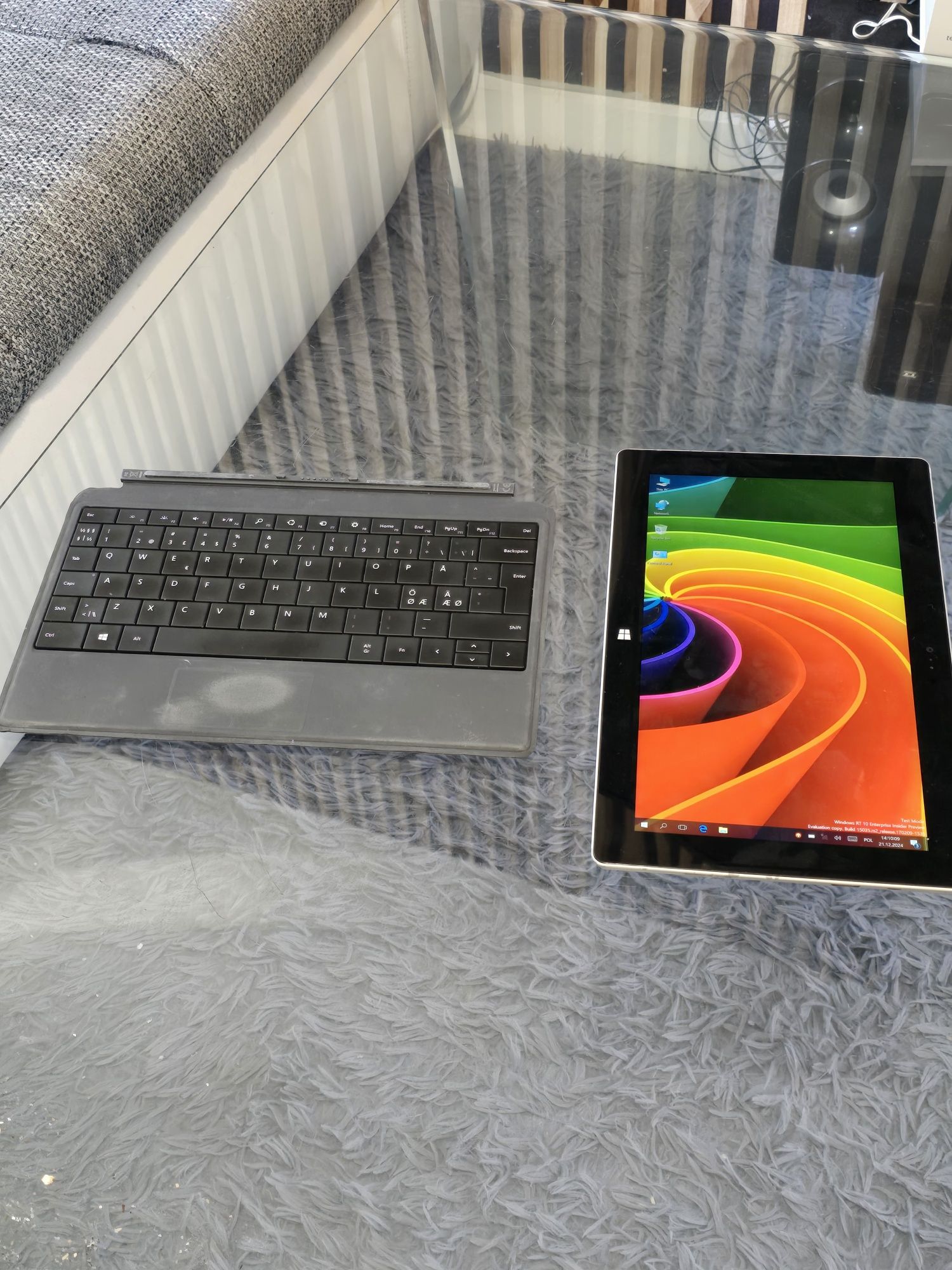 Laptop tablet Microsoft Surface 10' 100% Sprawny Windows 10