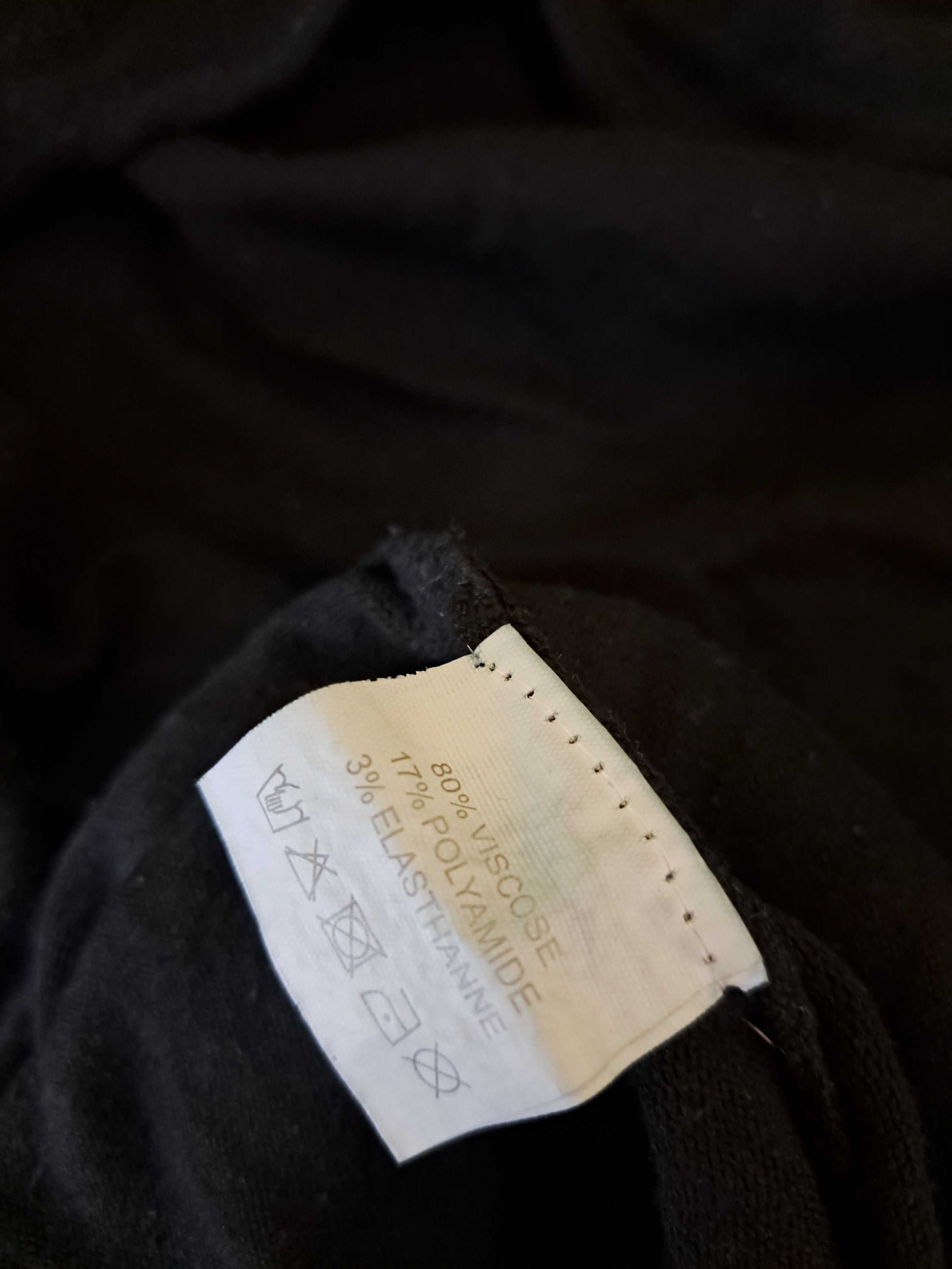 Śliczny czarny sweter oversize z cekinami rozmi ok 46/48 wiskoza/nylon