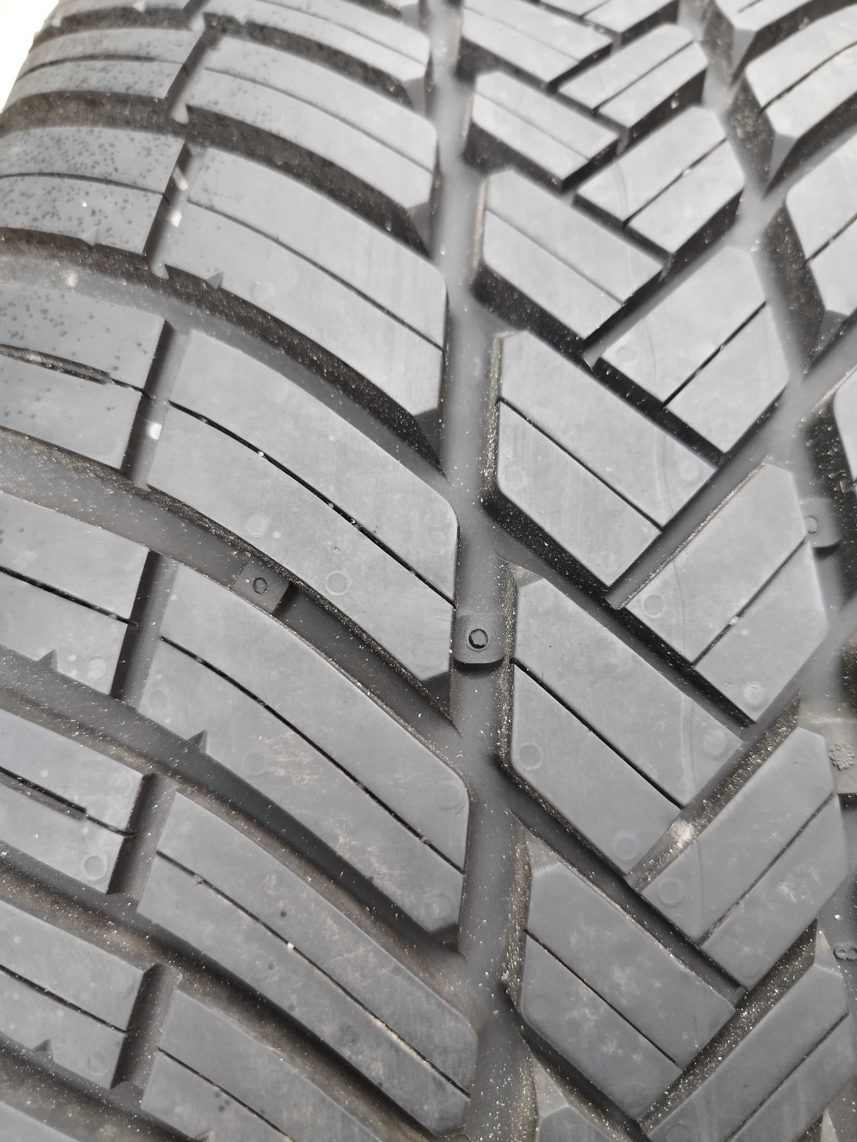 Nowe opony, koła całoroczne 225/40R18 oryginał TOYOTA Corolla e21 GR