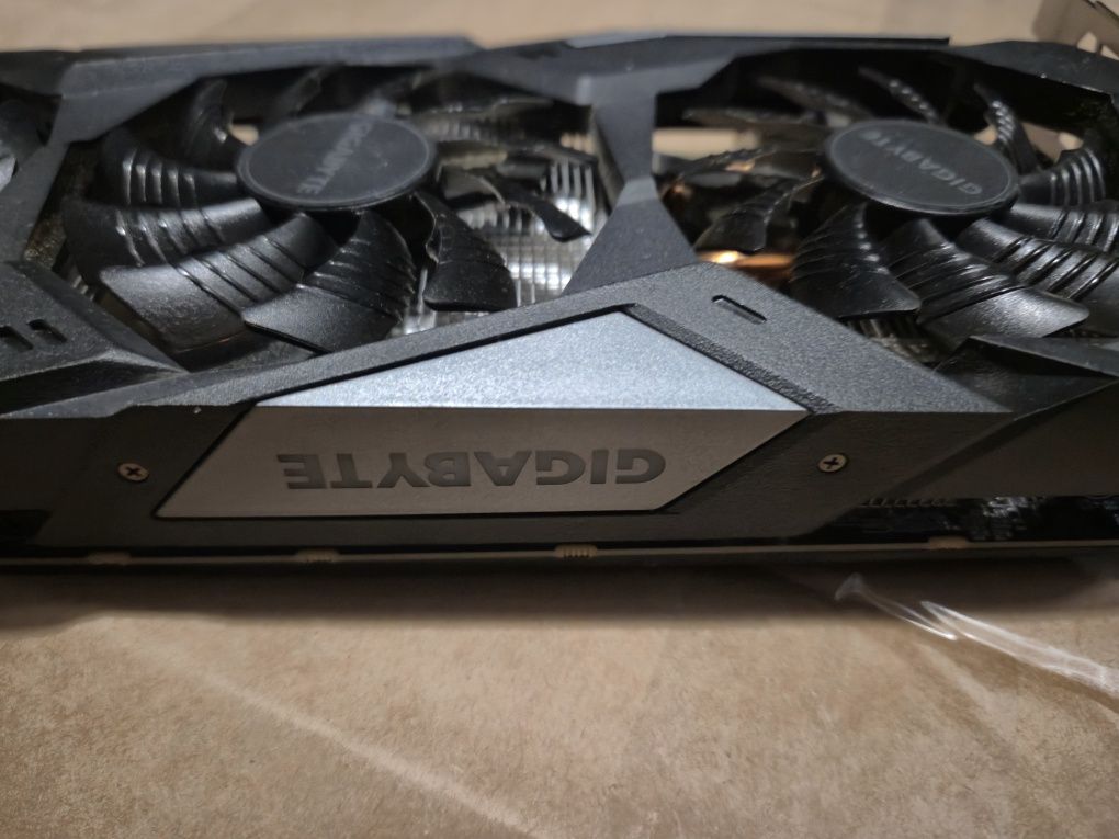 Gigabyte GTX 1660 6GB – 3 wentylatory – jak nowa