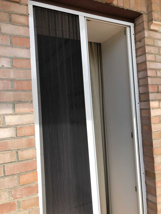 Москітні сітки: розсувні • пліссе (гармошка) • рулонні  • Виробник