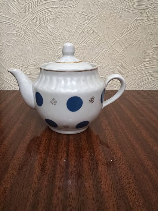 Чайники, сахарница эпохи СССР