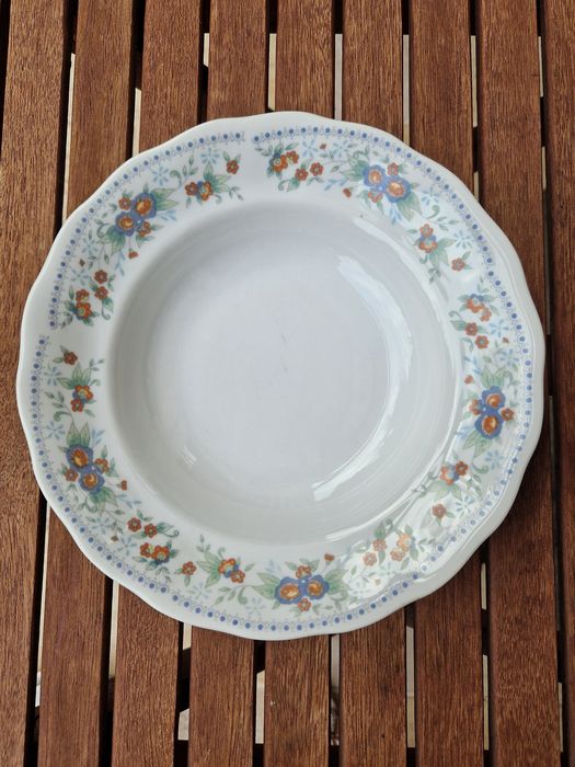 Talerz obiadowy.