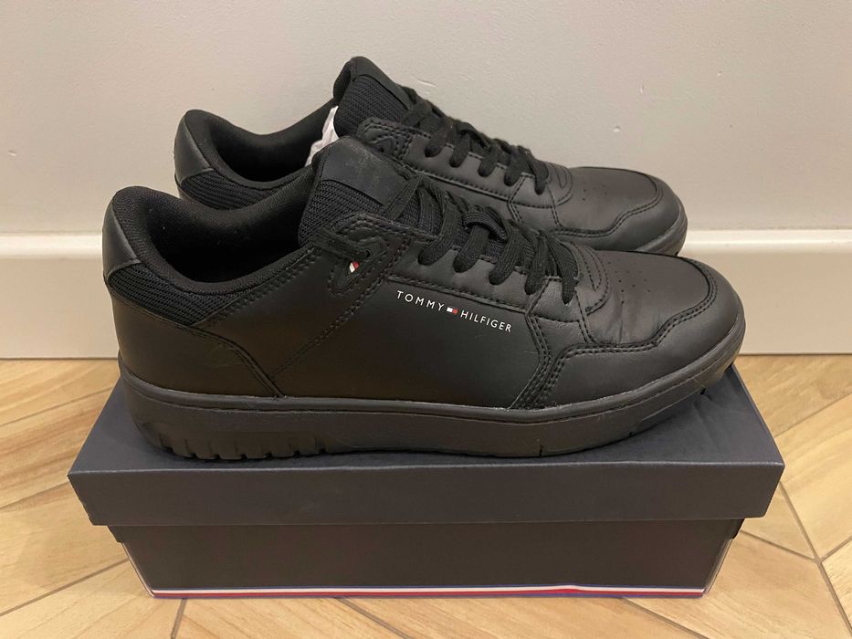 Tommy Hilfiger Sneakersy 42 Skóra
