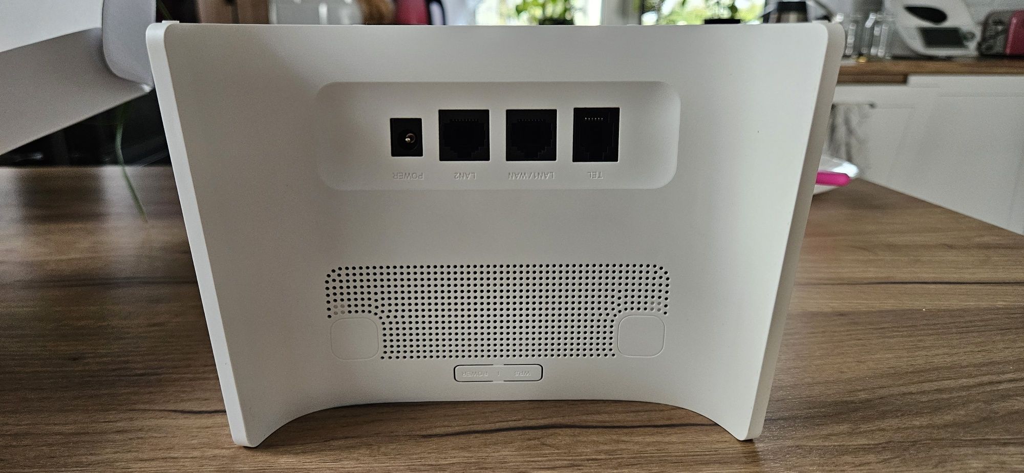 Router TCL LinkHub HH63V1