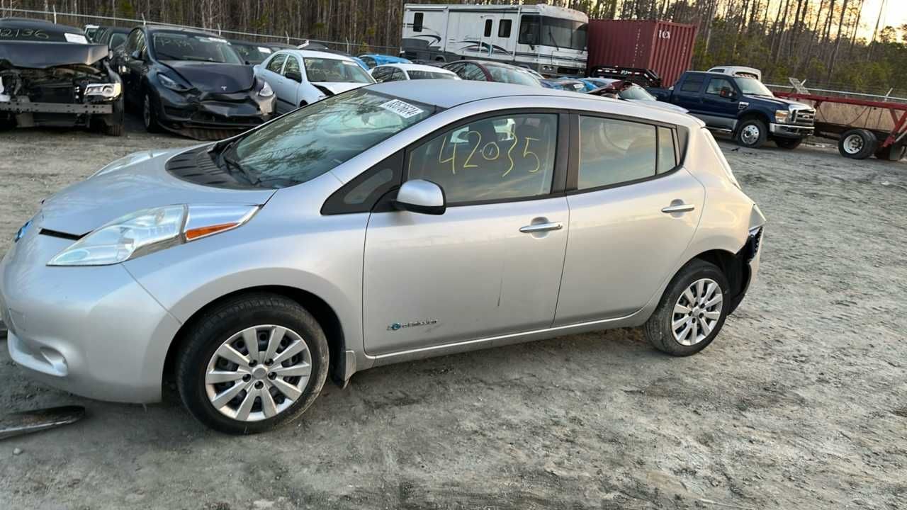 Розборка Шрот Запчастини Nissan leaf Розборка Розбірка Авторозбірка
