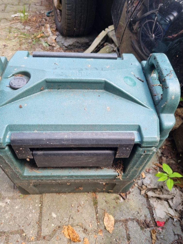 CAMBRO USA Pojemnim Termos na Napoje Imprezy w Plenerze Okolicznosciow