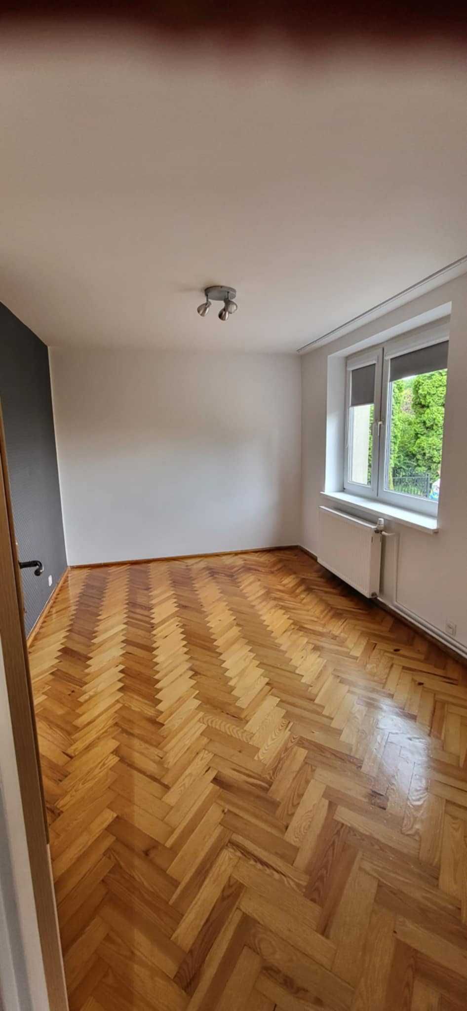 Dom parterowy w szeregówce