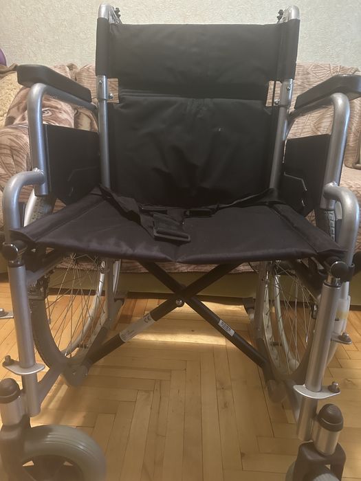 Кресло каталка инвалидная poylin