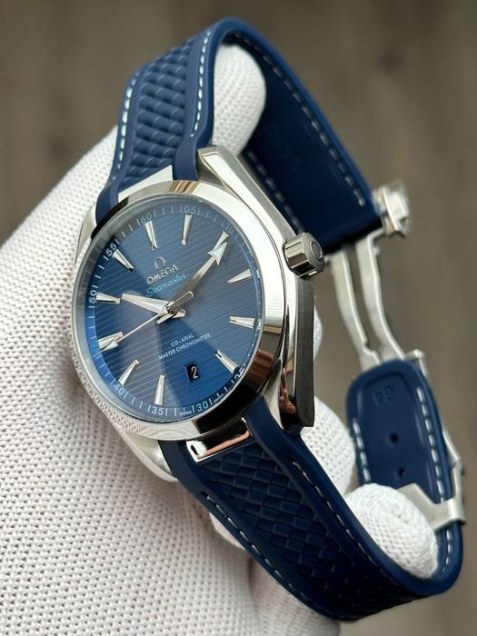 Швейцарские часы Omega Seamaster Aqua Terra 150 m Rubber Strap