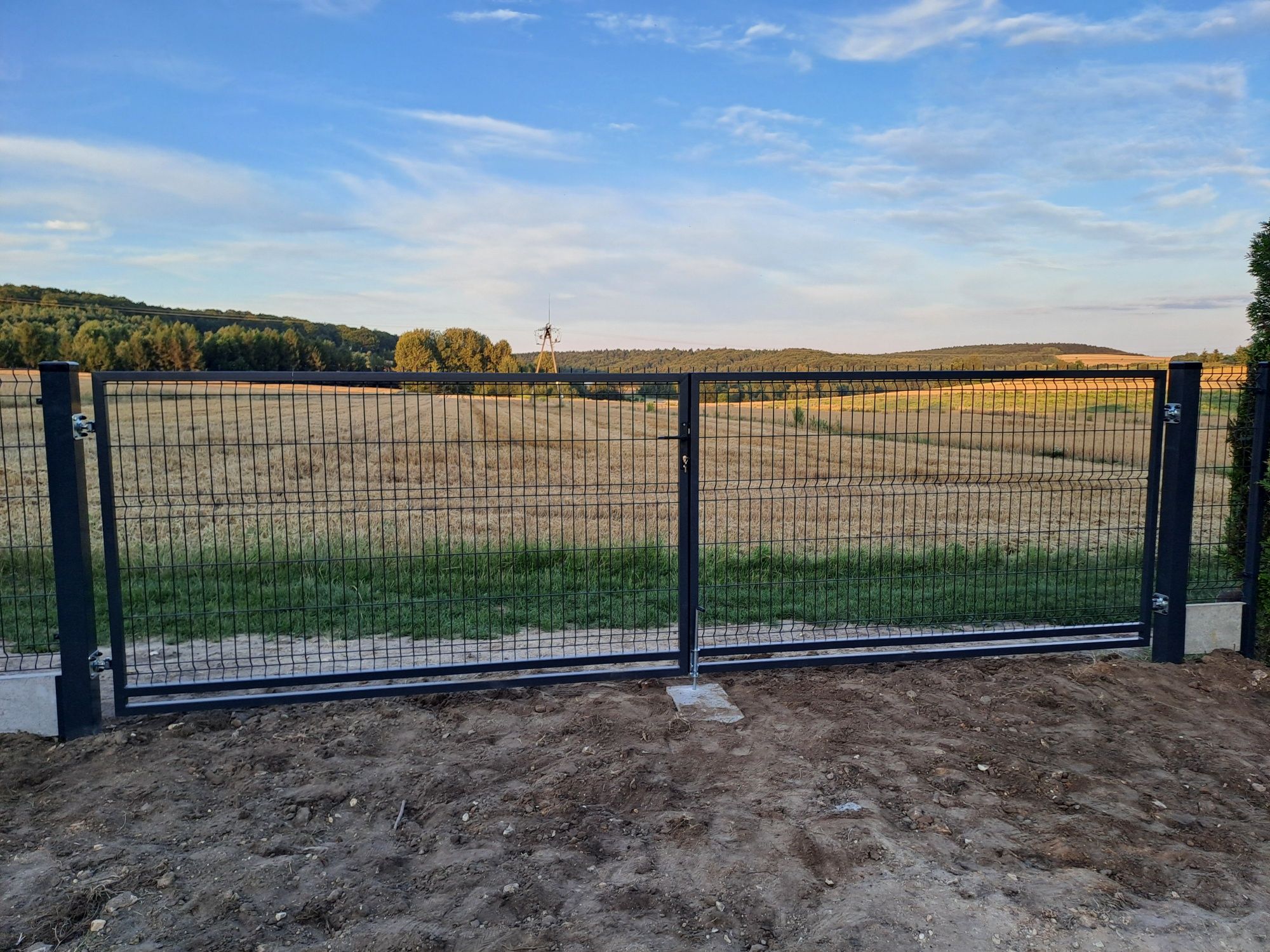 Siatka ogrodzeniowa panel bramy