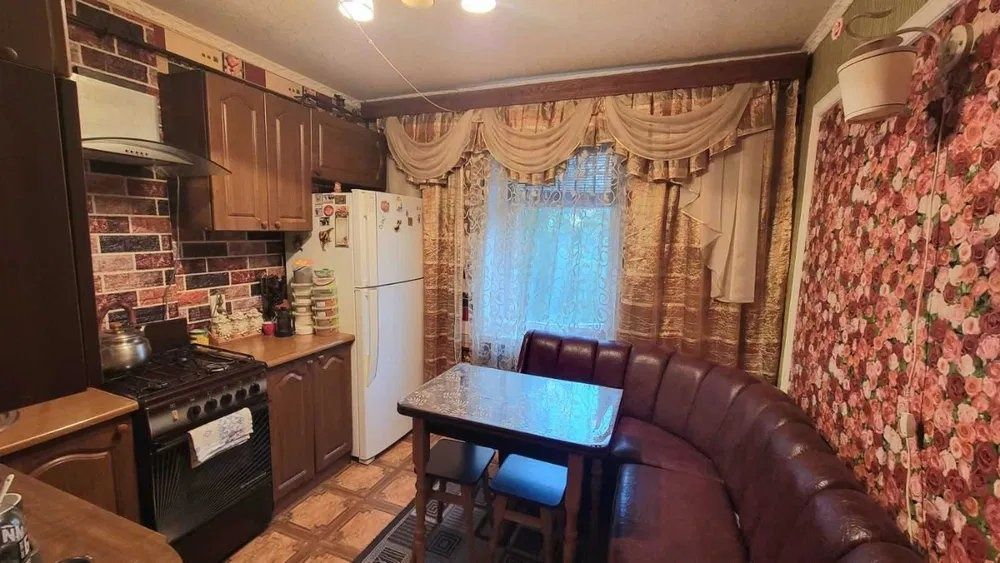 Продається двокімнатна квартира