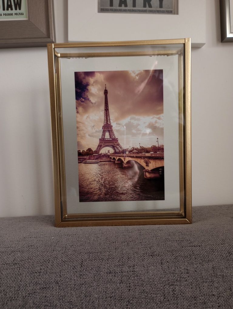 Ramka metalowa złota na zdjęcia. Foto rama 16 x 21 cm