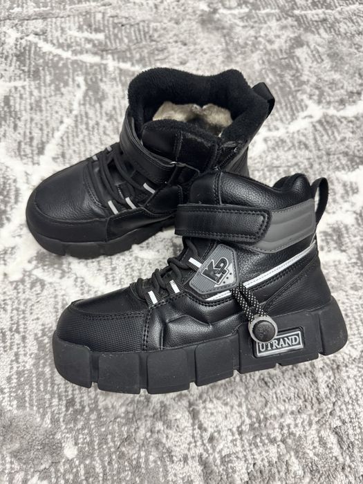 Дитячі зимові ботінки