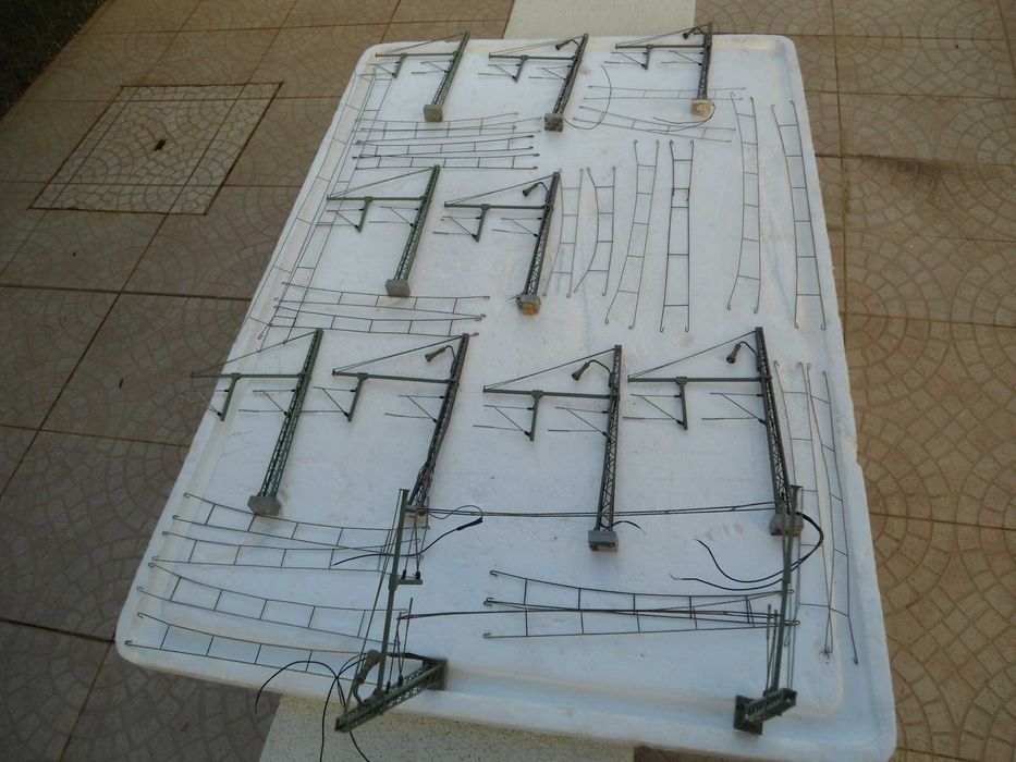 1:87 Marklin 11 postes duplos de catenária + 30