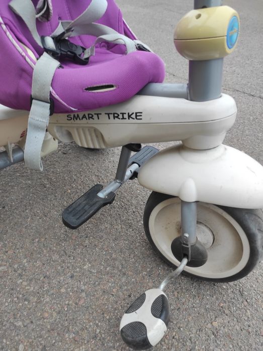 Велосипед з батьківською ручкою Smart Trike